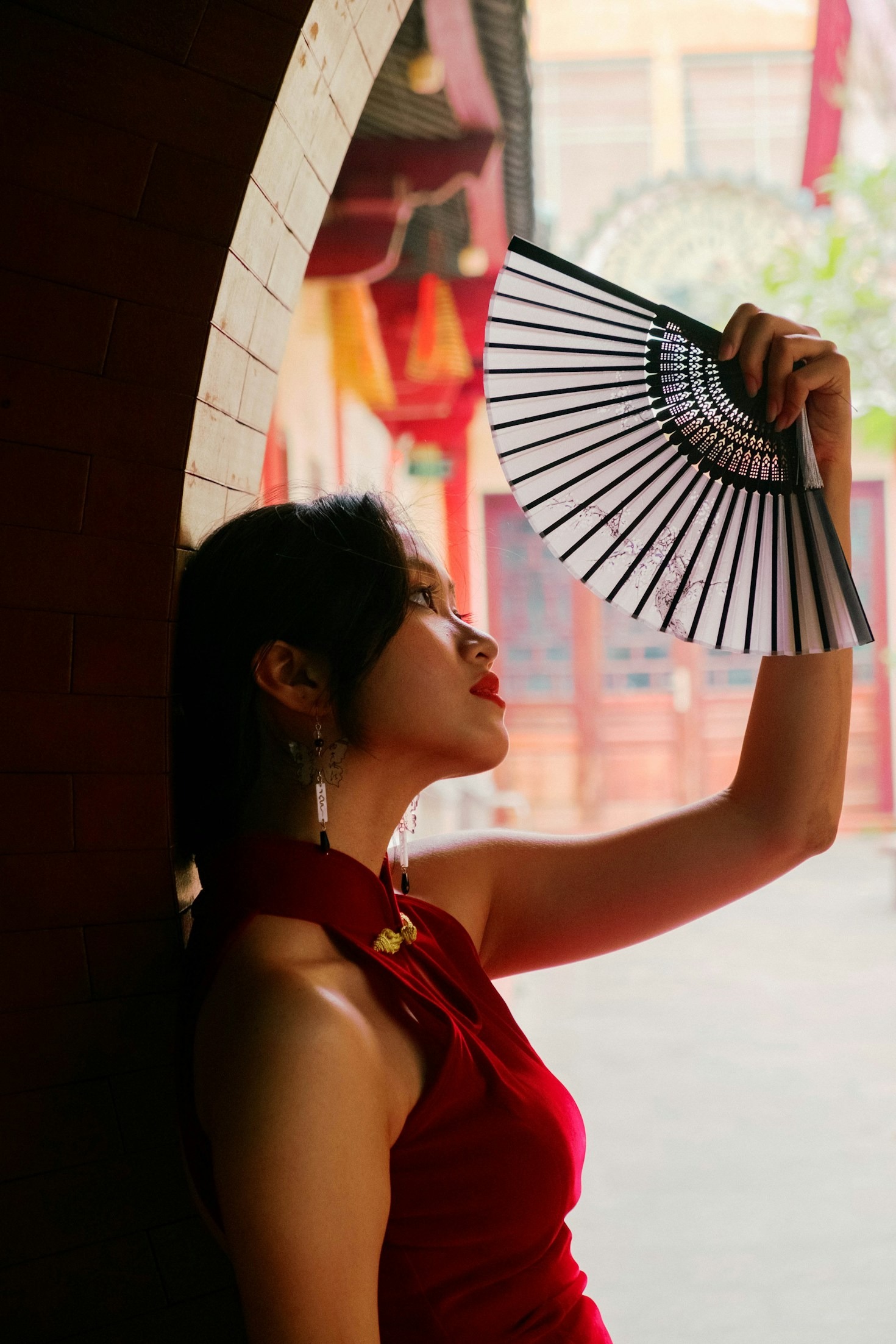 The Role of Reflection in Cultural Identity